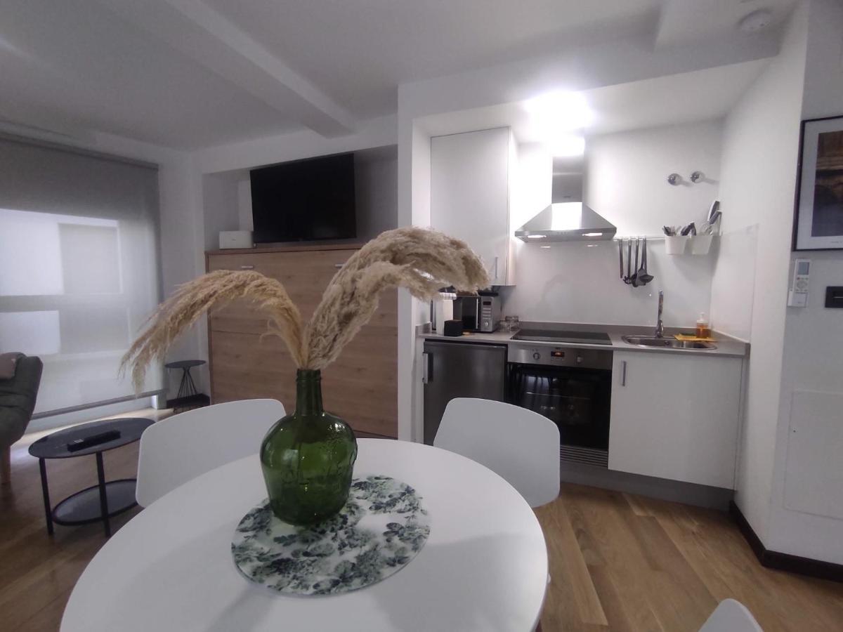 1b. Estudio Muy Luminoso En El Corazon Del Tapeo. Apartment Ourense